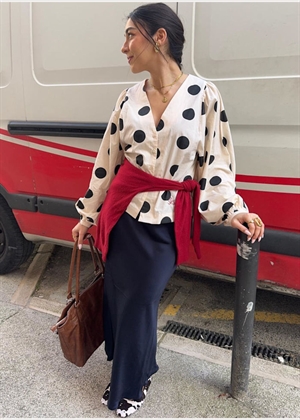 Ea skjorte Black Dot Sissel Edelbo 